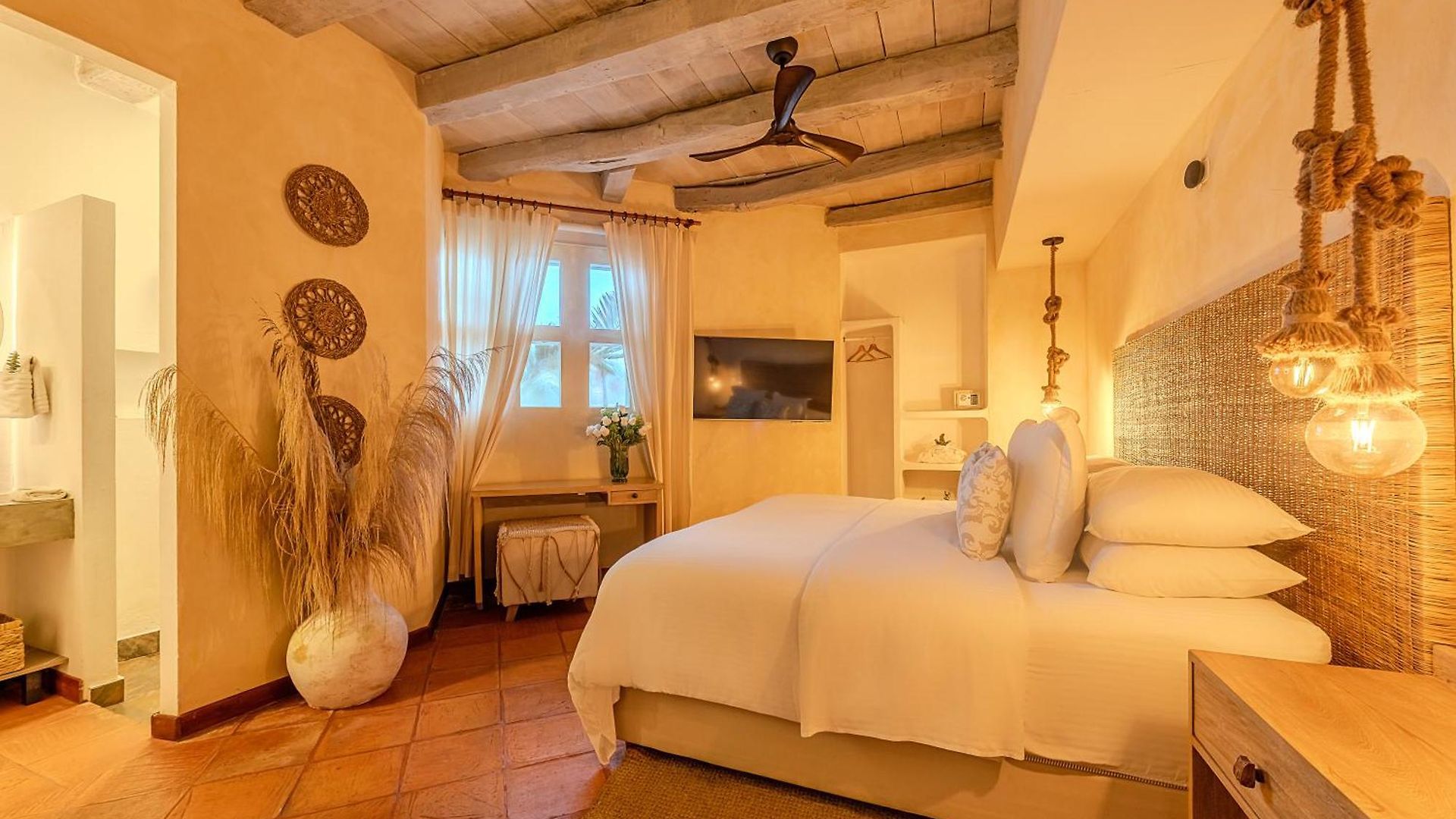 Moet Boutique Adutls Only Hotel 4*