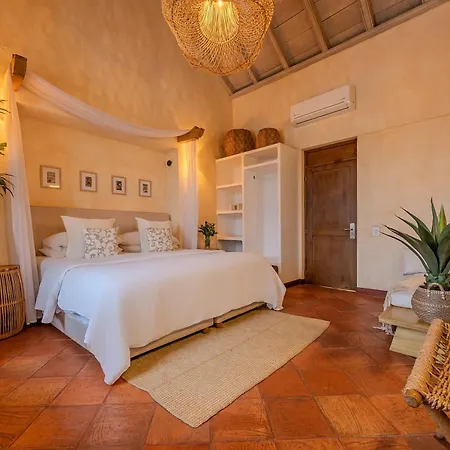Moet Boutique Adutls Only Hotel