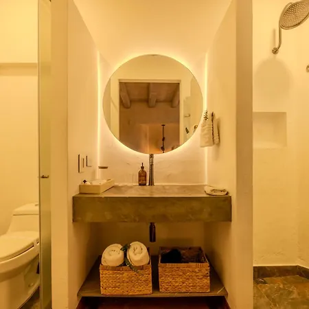 Moet Boutique Adutls Only Hotel